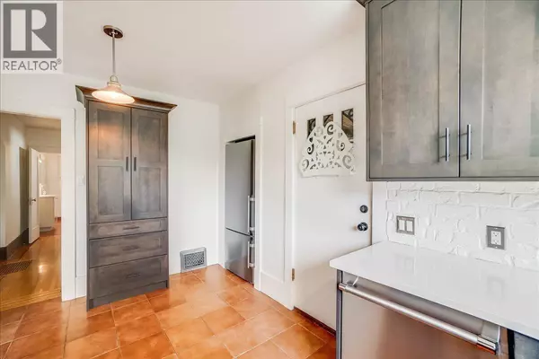 Nelson, BC V1L3G1,417 Hamilton Avenue