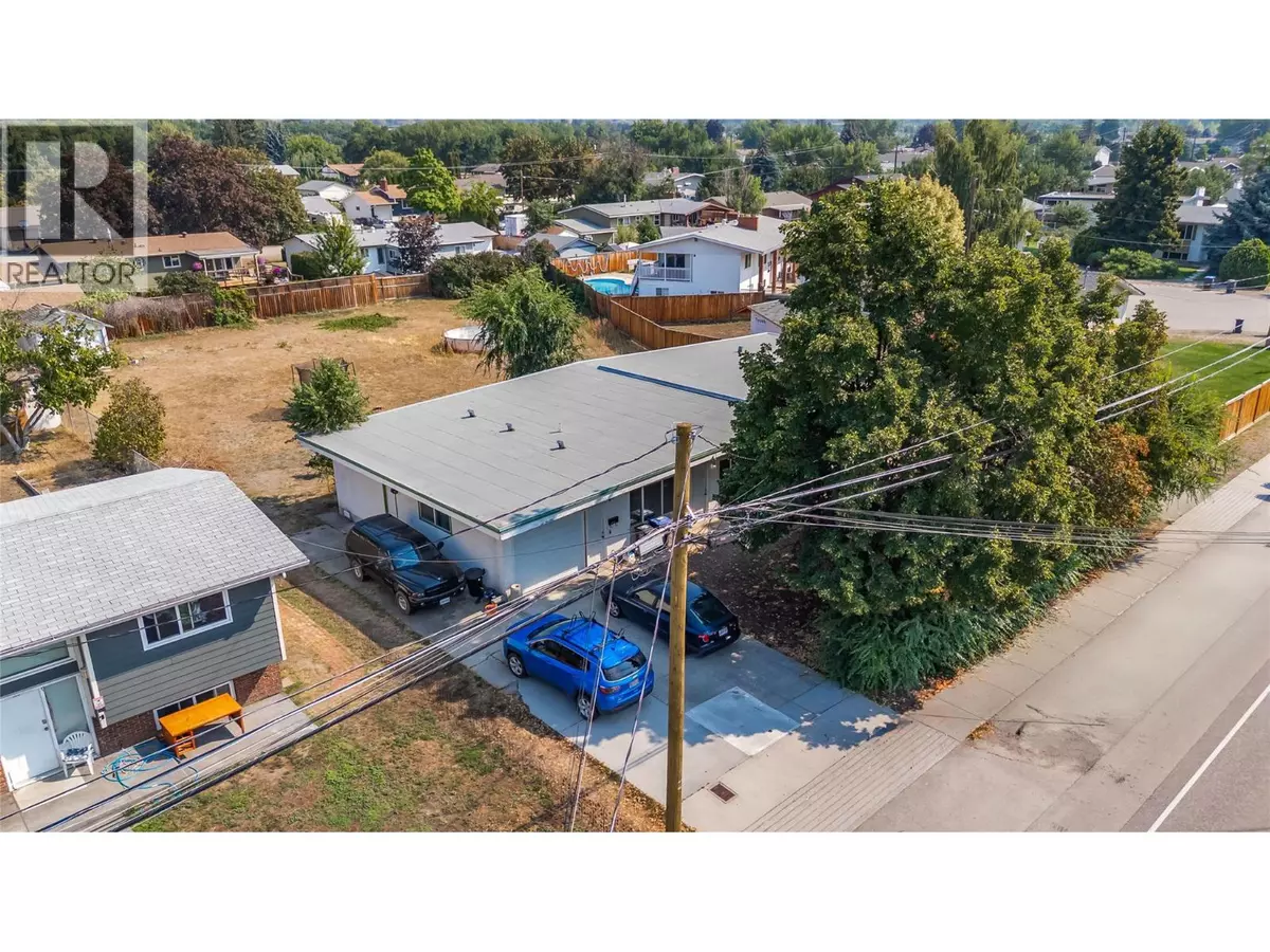 Kelowna, BC V1X4B4,715A Gerstmar Road