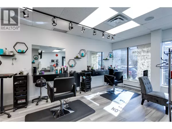 Kelowna, BC V1Y6J6,532 Leon AVE #103