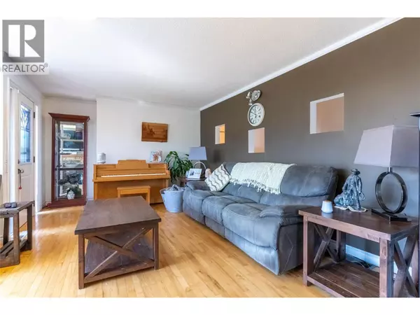 Kamloops, BC V2B4S1,1854 FLEETWOOD Avenue