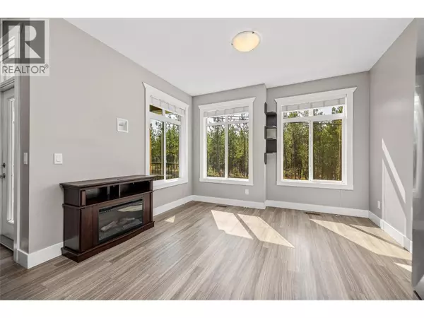 West Kelowna, BC V4T2G9,3464 Cougar Road