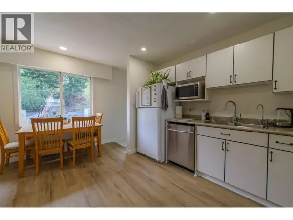 Kamloops, BC V2C4C8,2257/2259 Valleyview Drive