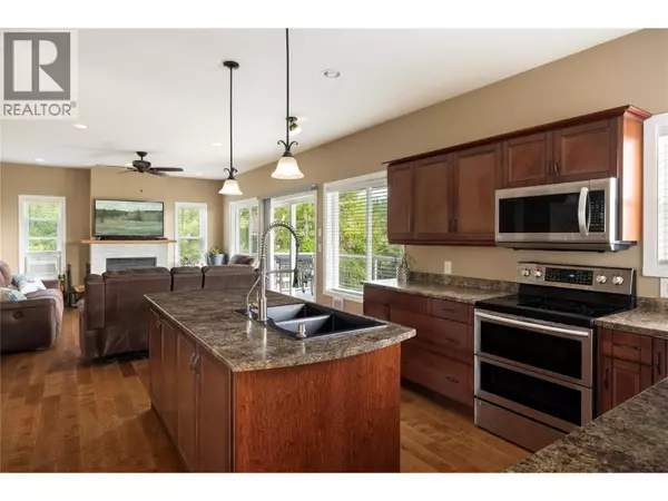 Vernon, BC V1H2B9,371 Lakewood Road