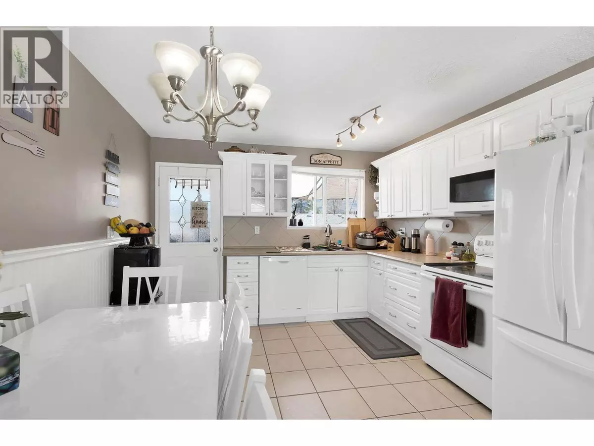 Kamloops, BC V2B1R8,800 VALHALLA DR #28