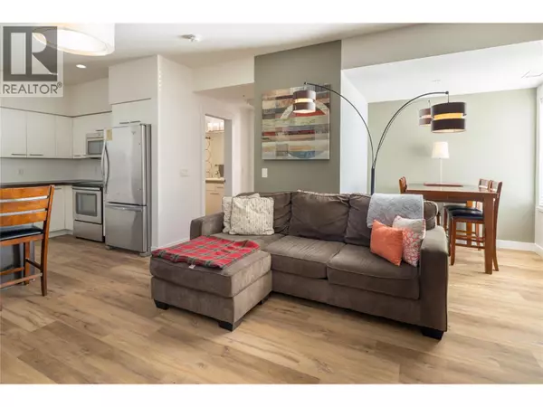 Kelowna, BC V1V3C8,985 ACADEMY WAY #208