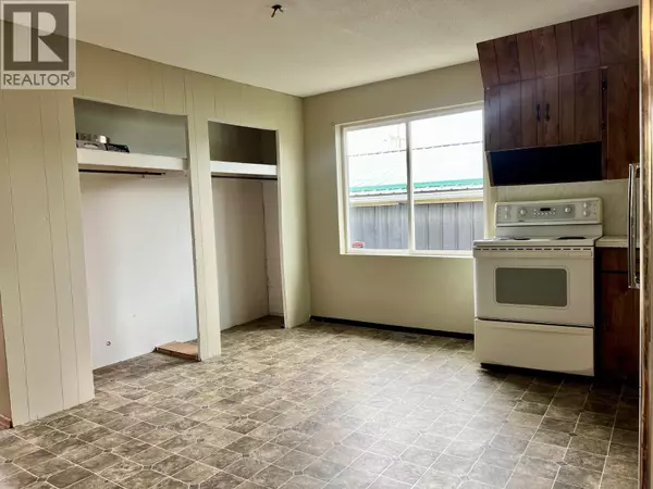 Creston, BC V0B1G0,141 15th Avenue N