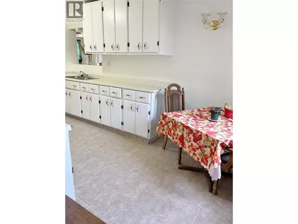 Cranbrook, BC V1C1Z4,222 - 224 Van Horne Street S