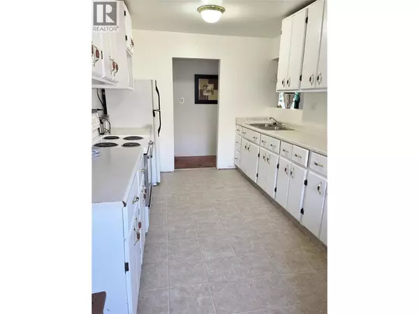 Cranbrook, BC V1C1Z4,222 - 224 Van Horne Street S