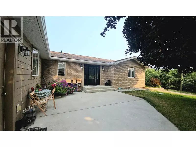 10774 Okanagan Centre Road E, Lake Country, BC V4V1K2