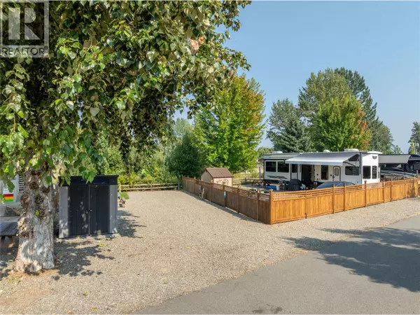 Lee Creek, BC V0E1M4,12 Marina Way