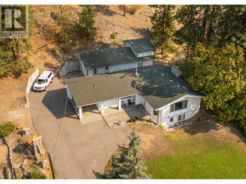 4992 Princeton Avenue, Peachland, BC V0H1X8