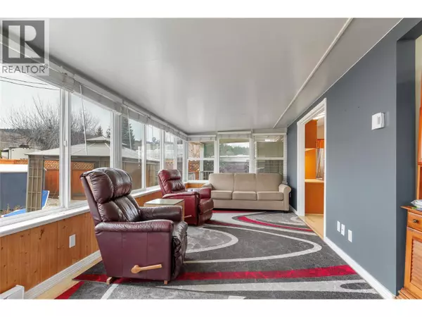 Kelowna, BC V4V1P4,415 Commonwealth RD #136