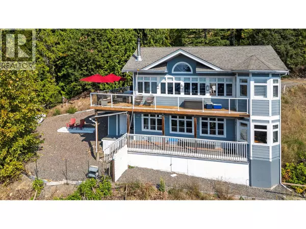 7660 Lichen Road, Anglemont, BC V0E1M8