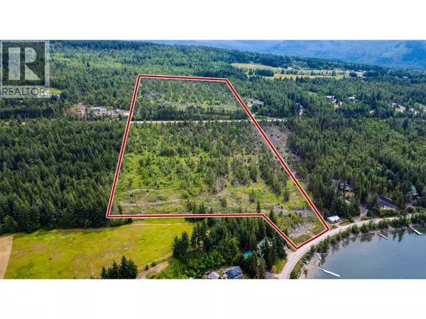 1720 Blind Bay Road, Sorrento, BC V0E1H1
