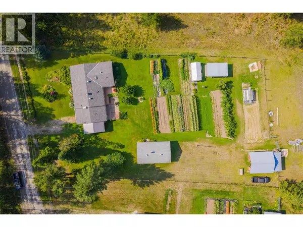 Krestova, BC V0G1H2,3712 THORPE Road