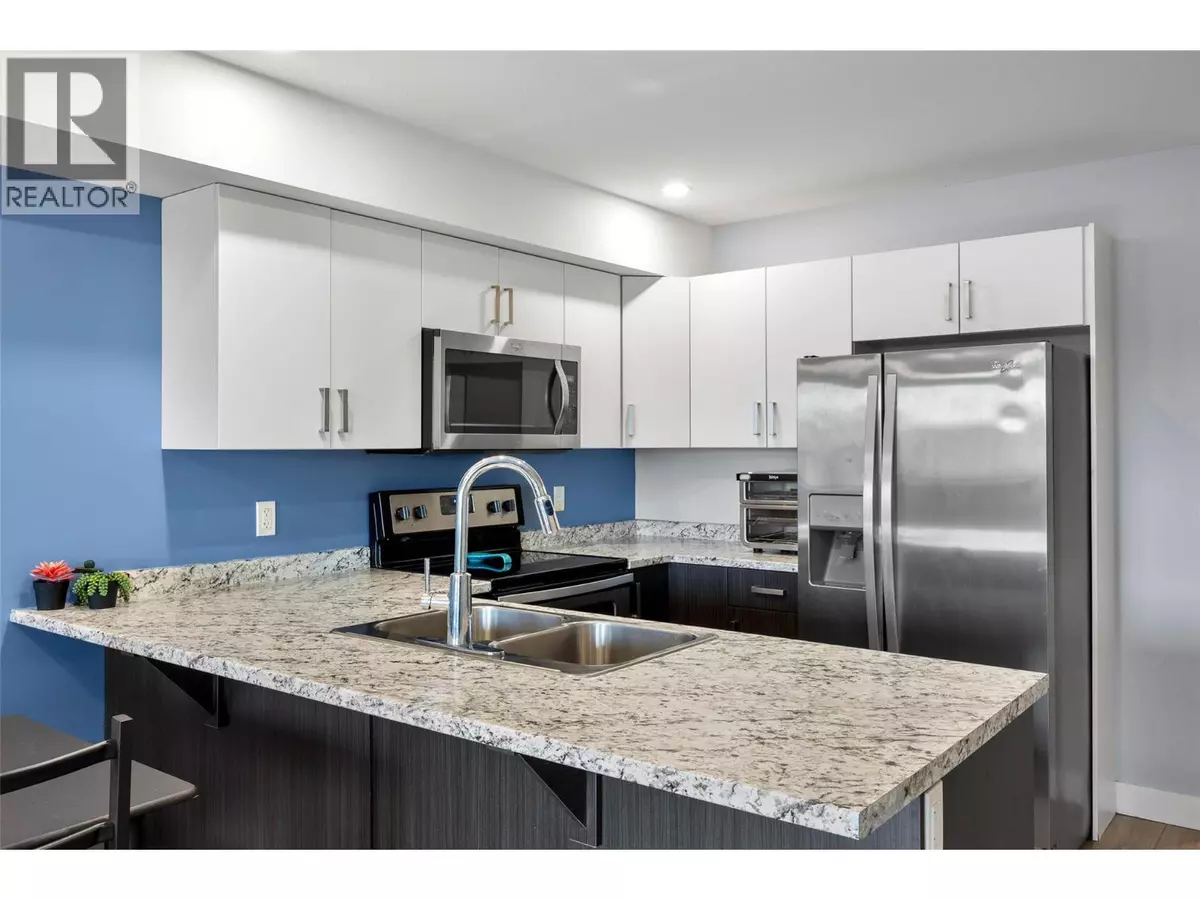 Kamloops, BC V2C0C7,5170 DALLAS DR #321