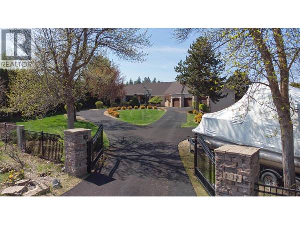 1117 Crawford Road, Kelowna, BC V1Z3L7