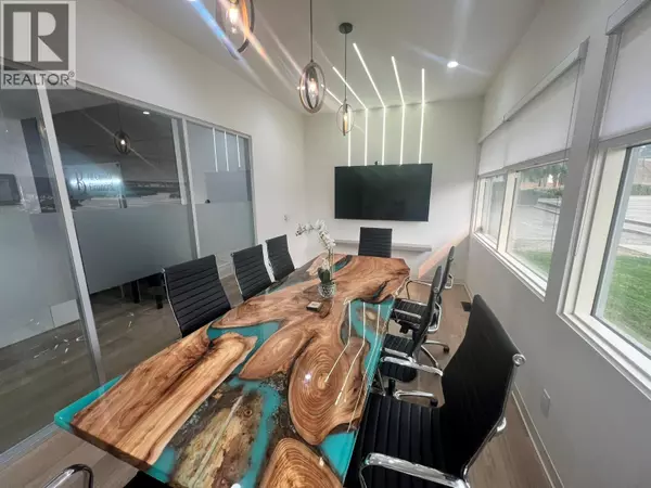 Kelowna, BC V1X1Y2,519 33 HWY West #102