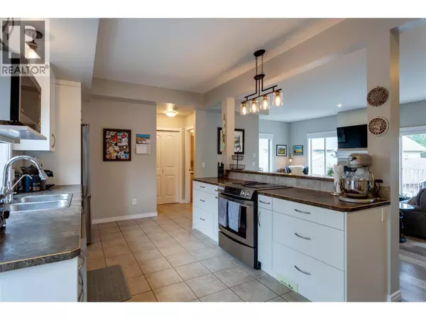 West Kelowna, BC V1Z4A6,1798 Olympus WAY #15