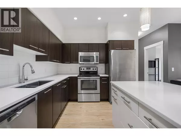 Kelowna, BC V1V3C8,985 Academy WAY #104