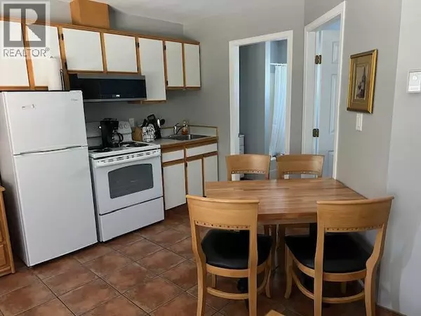 Osoyoos, BC V0H1V0,7310 Main ST #206