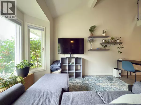 Kelowna, BC V1W3N5,3155 Gordon DR #202