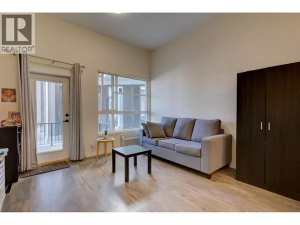 Kamloops, BC V1S0E8,1880 HUGH ALLAN DR #115