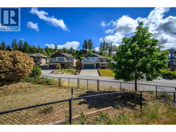 Kelowna, BC V1W5C4,4979 Windsong Crescent