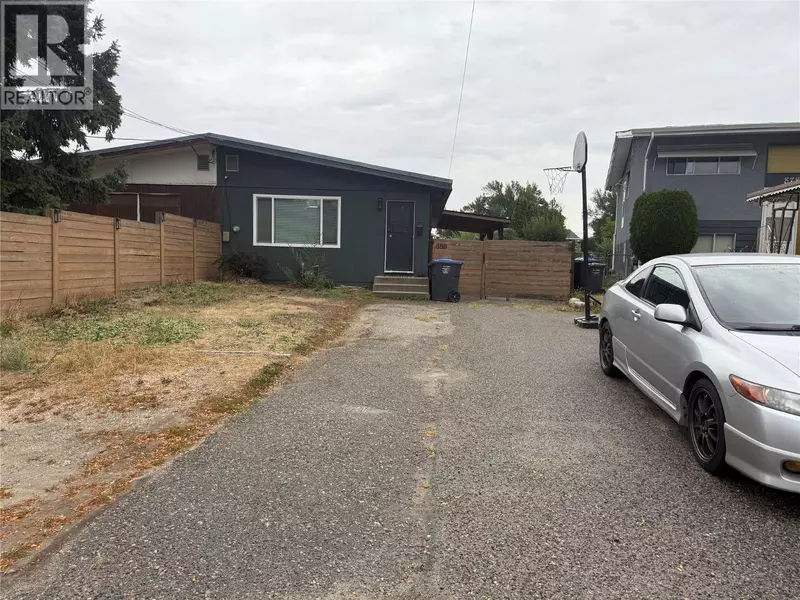 880 Hollydell Road, Kelowna, BC V1X1L7