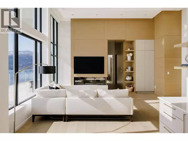 Kelowna, BC V1Y0J4,1181 Sunset DR #2901