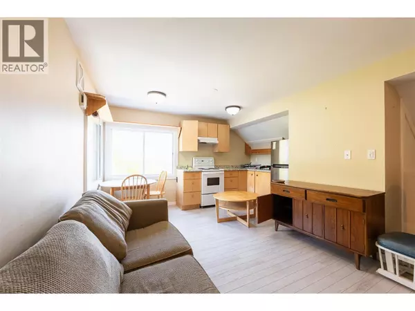 Nelson, BC V1L3Z2,320 CHATHAM Street