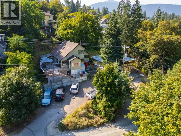 Nelson, BC V1L3Z2,320 CHATHAM Street