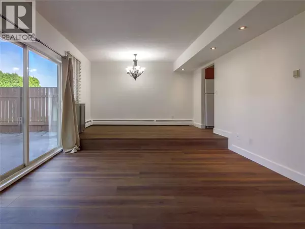 Penticton, BC V2A6Z8,310 Yorkton AVE #1