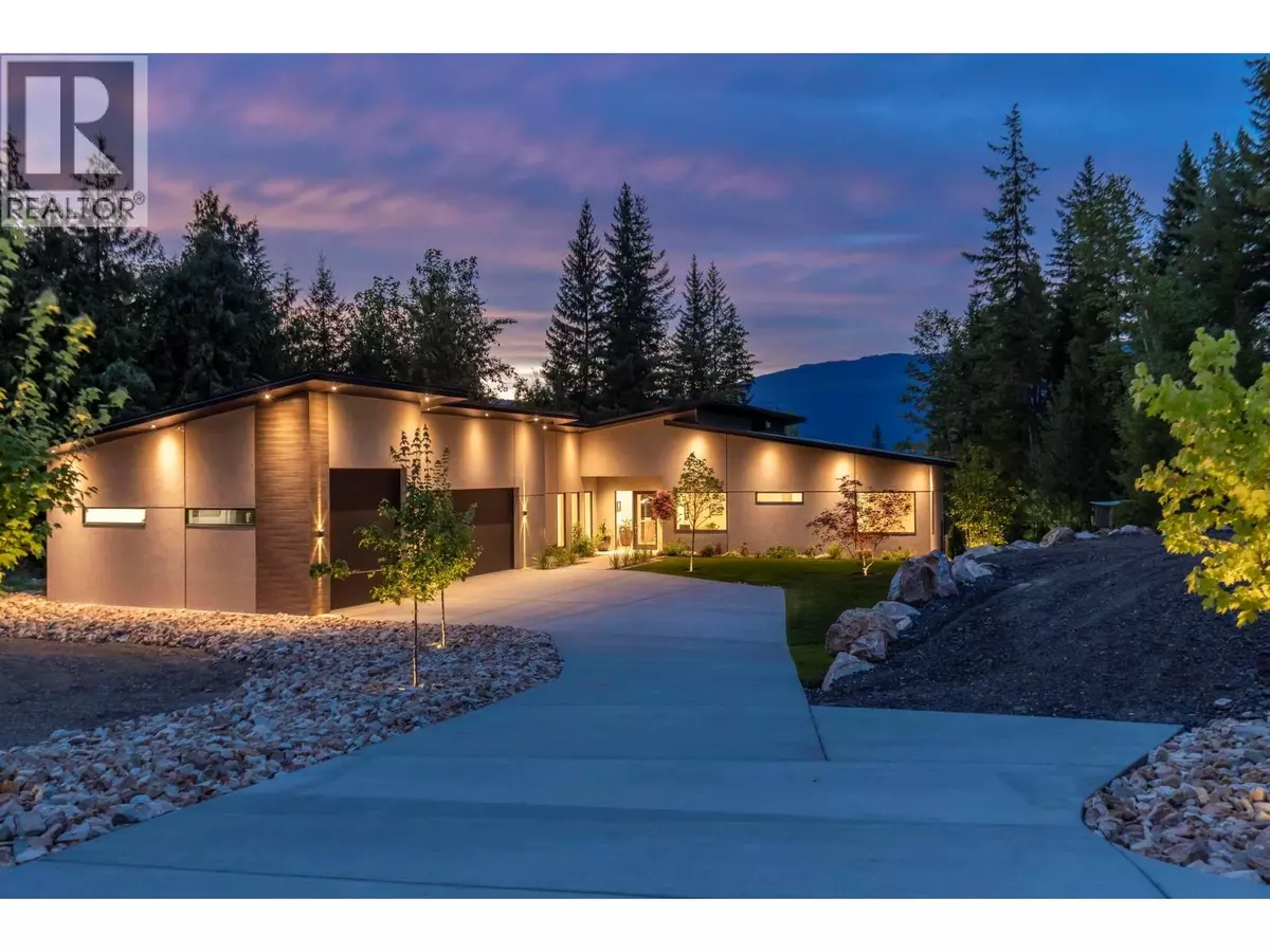 Eagle Bay, BC V0E1T0,5147 Sunset Drive