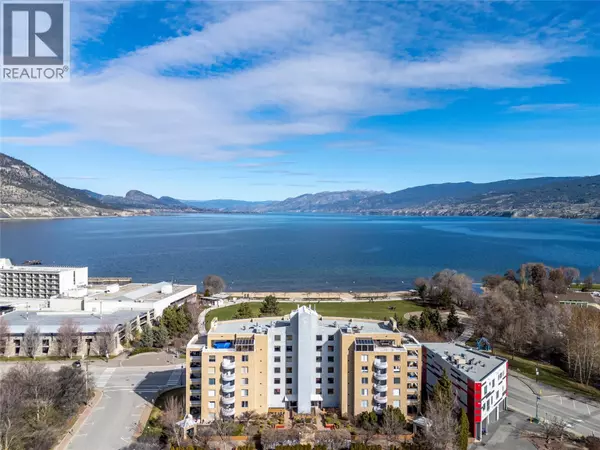 Penticton, BC V2A1B5,86 LAKESHORE DR East #304