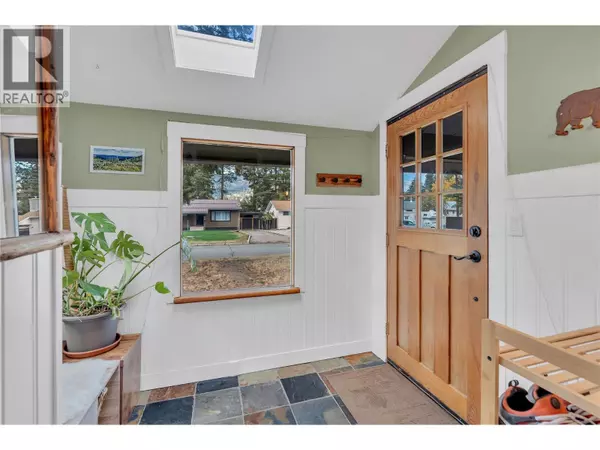 Princeton, BC V0X1W0,105 GROVE Street