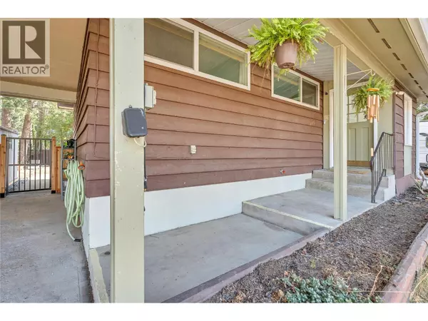 Princeton, BC V0X1W0,105 GROVE Street