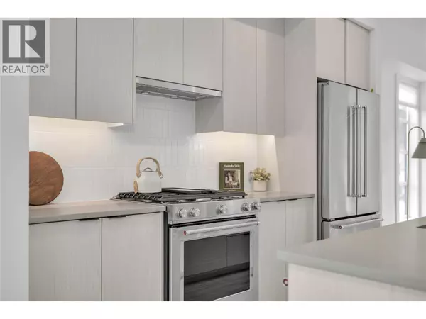 Kelowna, BC V1V3B8,1455 Cara Glen CT #131