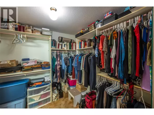 Penticton, BC V2A3N9,262 Kinney AVE #101