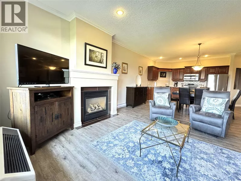 100 BIGHORN BLVD #113, Radium Hot Springs, BC V0A1M0