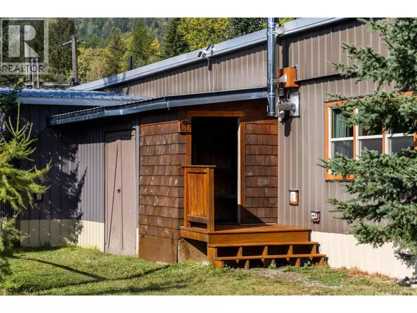 Fernie, BC V0B1M5,1333 DICKEN RD #C17