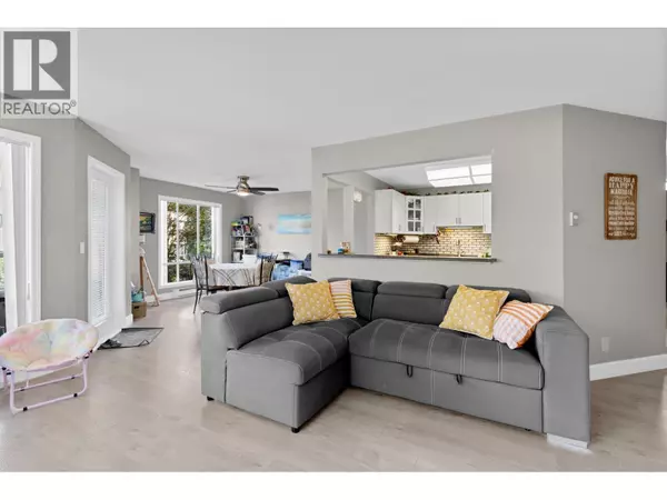 Kelowna, BC V1X7J7,727 Houghton RD #212