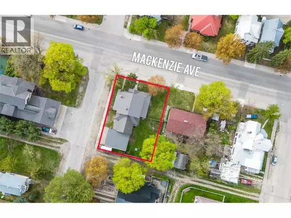 Revelstoke, BC V0E2S0,614 Mackenzie Avenue