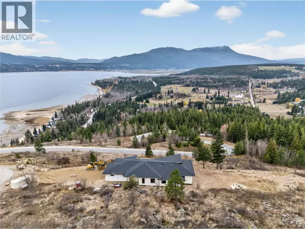 Tappen, BC V0E2X0,4 Kault Hill RD #5