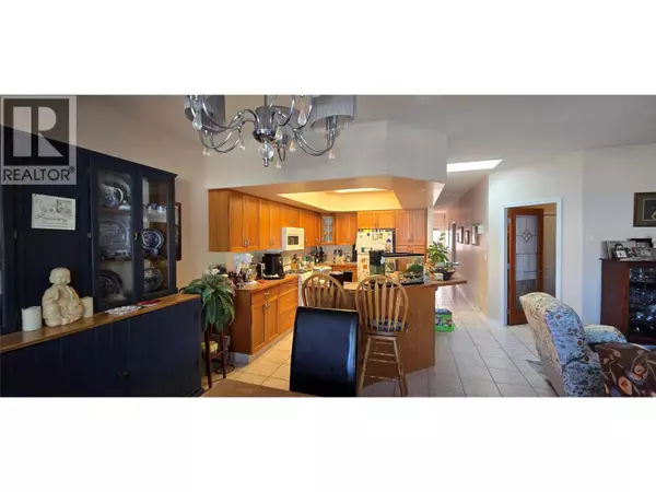 Osoyoos, BC V0H1V1,6006 89 ST #6