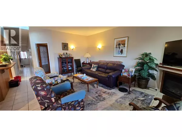 Osoyoos, BC V0H1V1,6006 89 ST #6