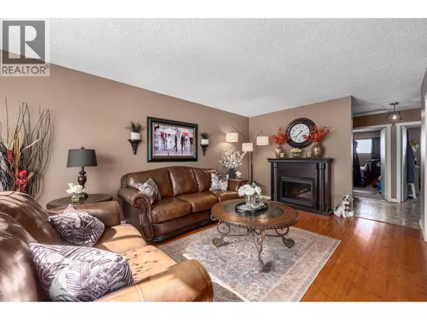 Kamloops, BC V2E1M5,392 Waddington Drive