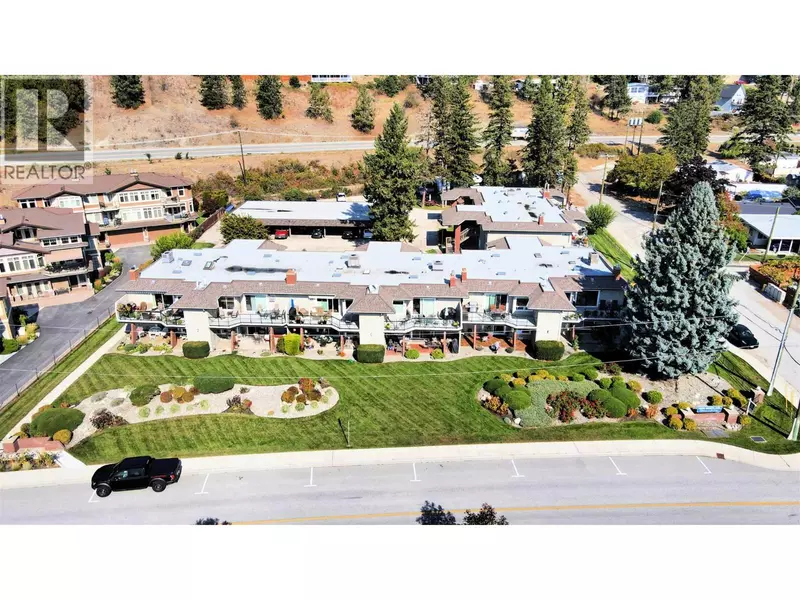 4340A Beach AVE #102, Peachland, BC V0H1X6