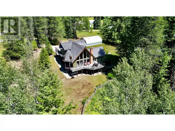 Krestova, BC V0G1H2,3306 Krestova Road