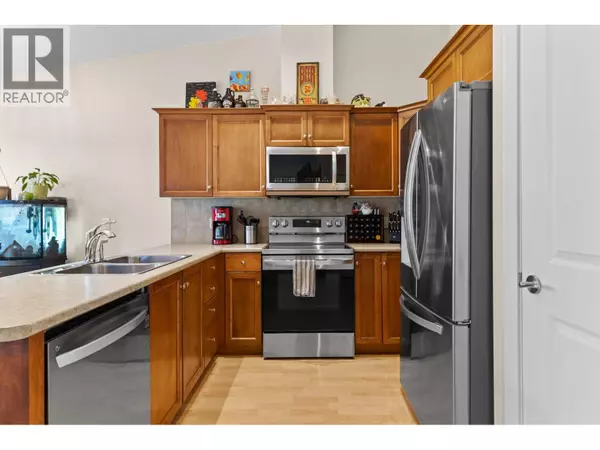 Kelowna, BC V1V2X5,225 Glen Park DR #14